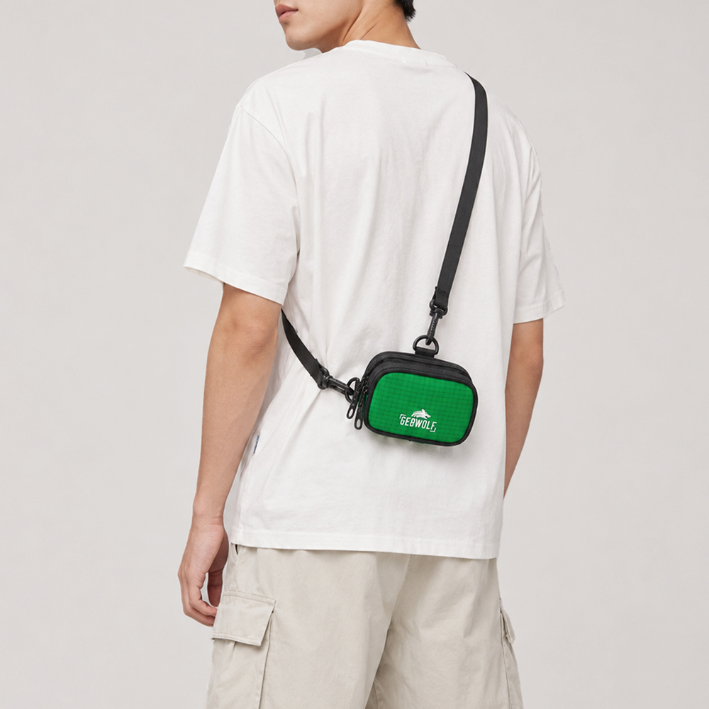 Outdoor Mini Crossbody Pouch C - огляд і ціна Mini Purse Chain
