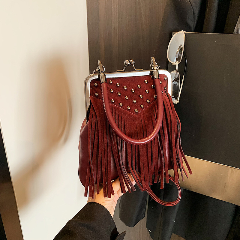 Women's Fashion Rivet Handheld - огляд і ціна Women'S Bags New Collection